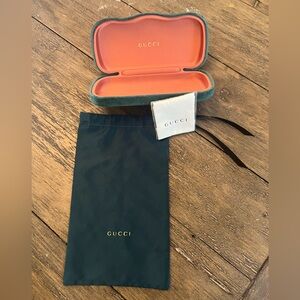 Gucci Sunglasses Eyeglasses Case Green Velvet Clamshell Case